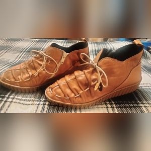 Spring step Nespea camel genuine leather zip low heel wedge booties